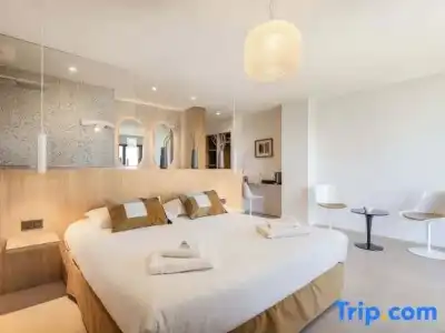 Grand Du Golfe - Spa & Restaurant - 86