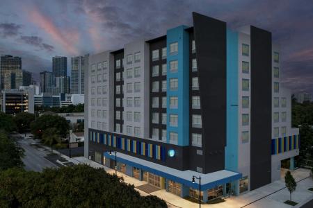 Tru by Hilton Miami West Brickell - 31