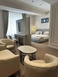 Emily Grand Palace - 37