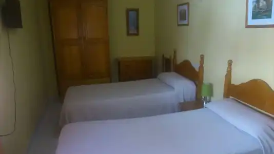Hostal Virgen del Rocio - 5