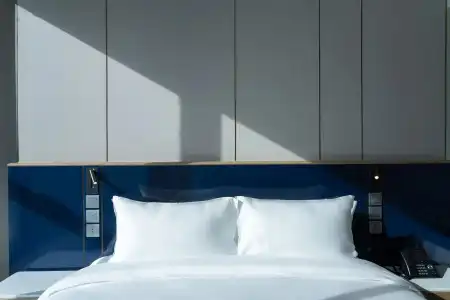 S Sriracha & Residence - 9