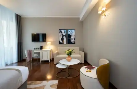 Leonardo Boutique Rome Monti - 10