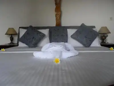 Divers Lodge Guest House - 23