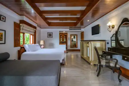 Thavorn Beach Village Resort & Spa Phuket - 11