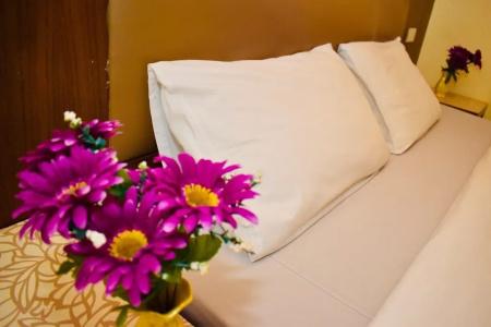 Royal Express Inn Sukhumvit - 4