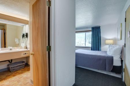 Surfside Resort - 22