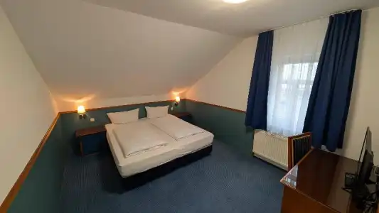 am Bayrischen Platz - 40