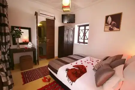 Riad Shaloma - 2