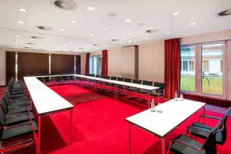 Sheraton Duesseldorf Airport - 40
