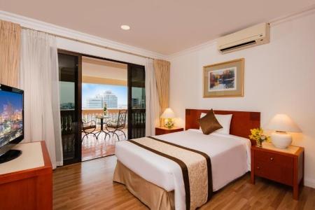 Norfolk Mansion Luxury Serviced Apartment - 58