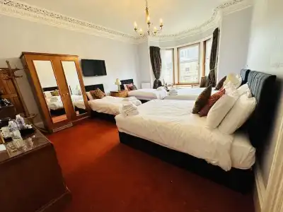 Abbotsford Guest House - 3