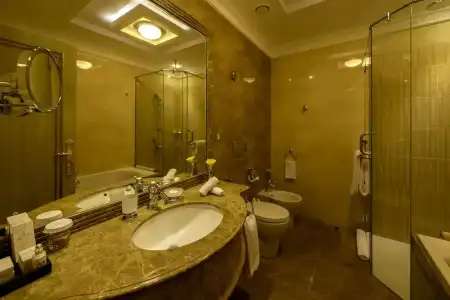 Royal Rose Abu Dhabi - 37