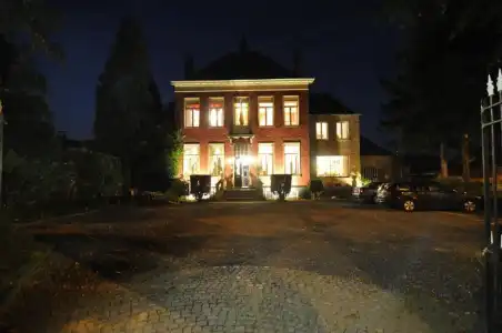 Hotel-Restaurant Vredehof - 0