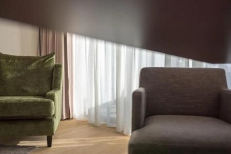 SUYTES Business Studios - 107