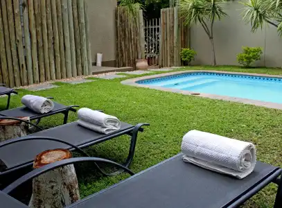 The Elegant Guesthouse - 12