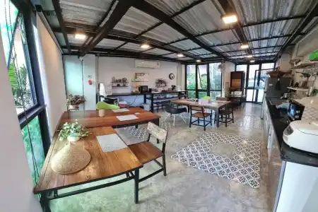 33 Poshtel - 26