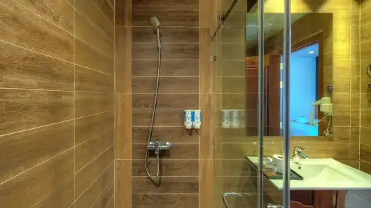 Orussey One & Apartment - 125