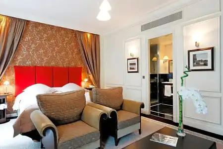 La Tremoille Paris - 68