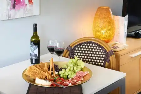 Birches Serviced Apartments - 23