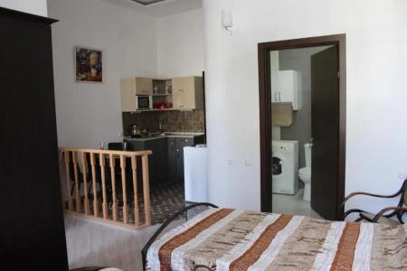 Guest House on Gia Abesadze Street - 2