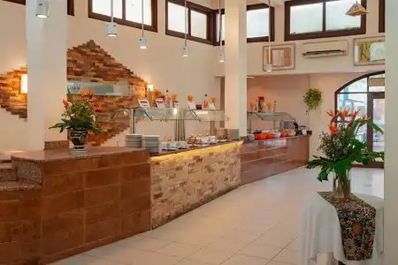 Royal Star Empire Beach Resort - 42