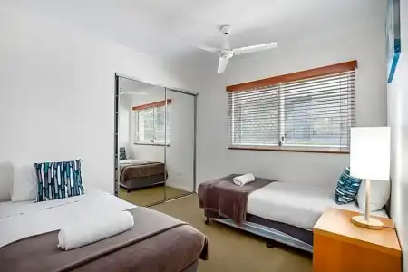 Rolling Surf Resort - 349