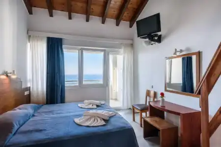 Kostakis Beach - 4