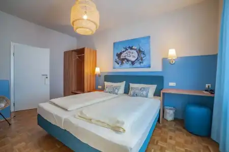 Stadthotel - 4