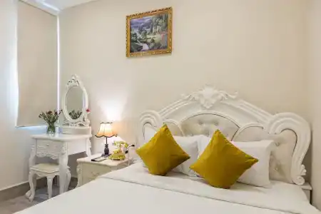Thang Bom Boutique - 30