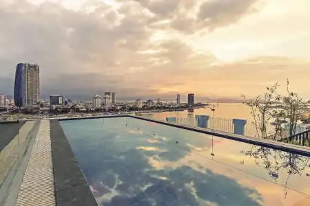 IBIZA Riverfront Da Nang - 12