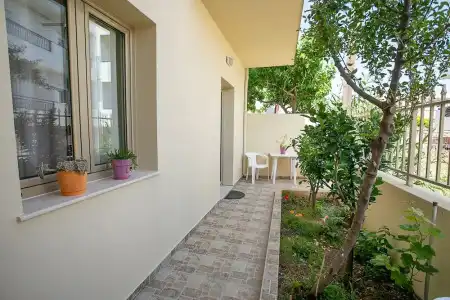 Rania Studios - 82