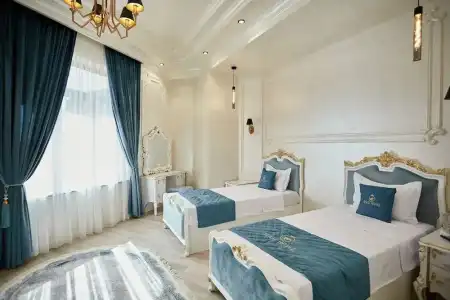 Royal - 114