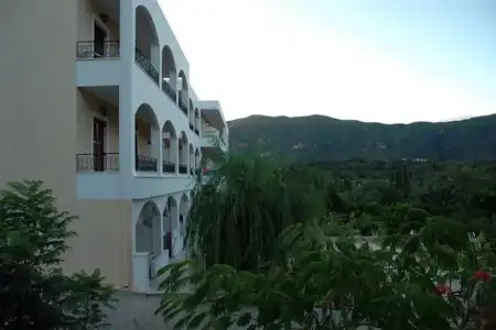 Margarita Apartments - 4