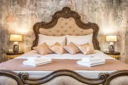 Plaza Marchi Old Town - MAG Quaint & Elegant Boutiques - 119