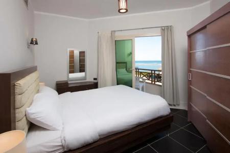 Royal Beach Serviced Apartments - 32