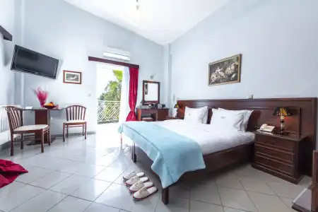 Irida Beach Resort Suites - 0