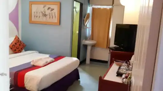 Sawasdee Sukhumvit Inn - 54