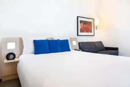 Novotel Abu Dhabi Al Bustan - 49