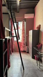 Iconic Athens Hostel - 30