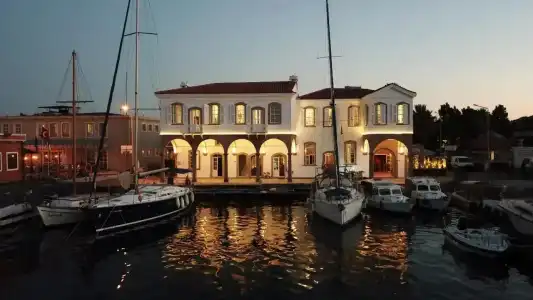 Gumruk Otel Urla - 14