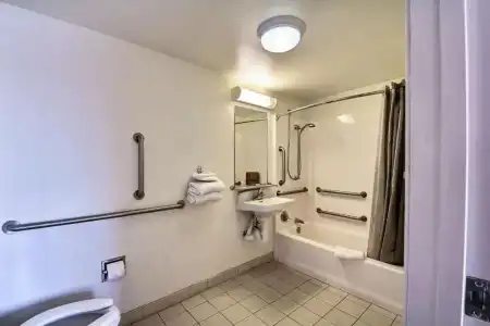 Motel 6 Laredo, TX - South - 31