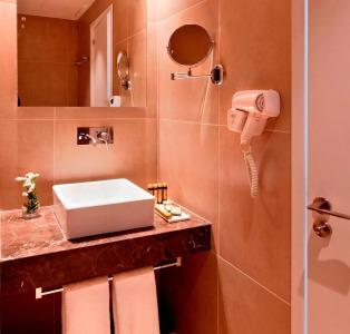 Gold Lagoon Kosher - by Amphora & Suites - 15