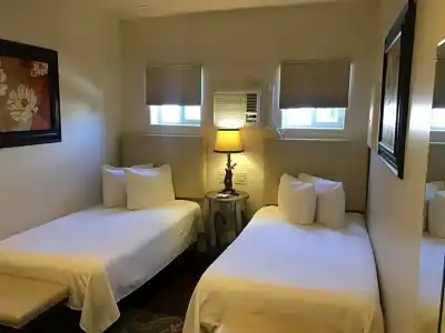 The Iron Horse Inn - 18