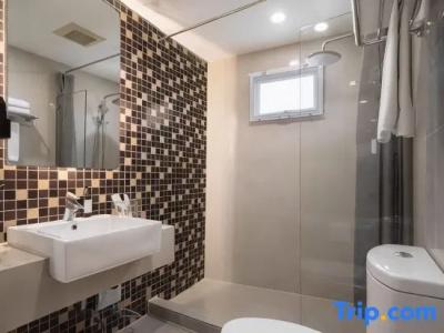iCheck inn Residences Sukhumvit 20 - 64