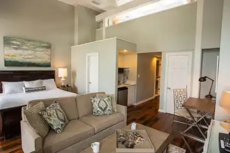 Olde Harbour Inn, Historic Inns of Savannah. - 109