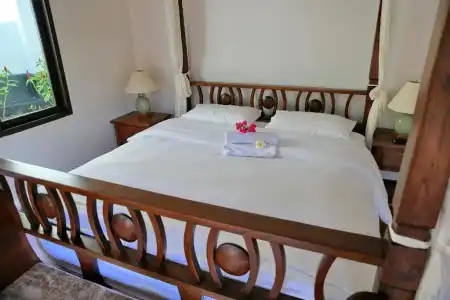 Naiharn Beach Villa - 27