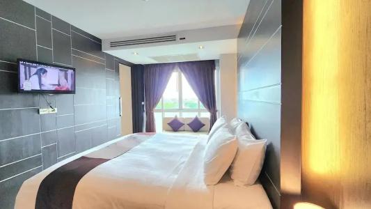 Sky Dome Resotel - 83