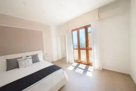 B&B Chérie - Centro di Salerno - 24