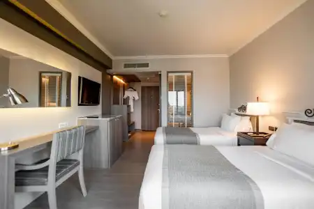 The Grand Riverside Phitsanulok - 20