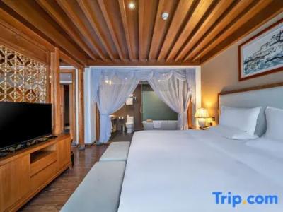 Lijiang Tianyu Boutique - 60
